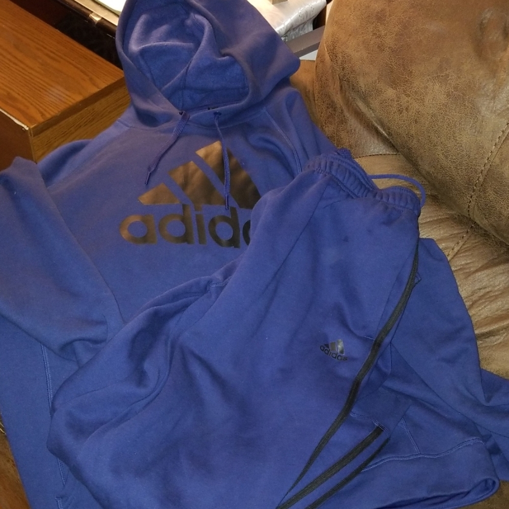 Adidas sweatsuit